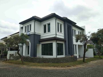 DiJual Rumah Mediterania American Style Woodland Citraland