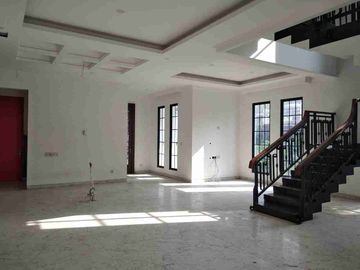 DiJual Rumah Mediterania American Style Woodland Citraland