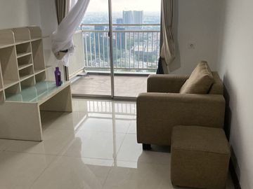 DISEWAKAN UNIT APARTEMEN RAPI  FULL FURNISH LOKASI SUPER STRATEGIS!