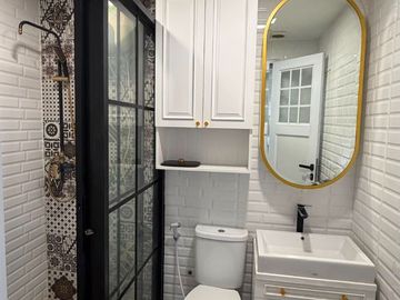 Dijual /sewa unit 2 BR Full Furnished Apartment Sudirman park
