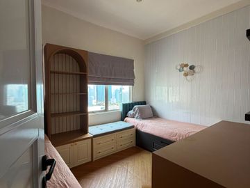 Dijual /sewa unit 2 BR Full Furnished Apartment Sudirman park