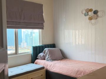 Dijual /sewa unit 2 BR Full Furnished Apartment Sudirman park