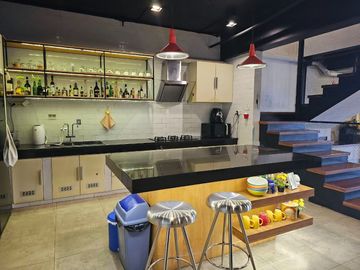 Dijual Cepat Villa Polonia The Palace Jl. Mustang