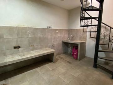 Dijual Rumah Ex-Resto (16X15m) SHM Hadap Selatan di BSD Sektor 1.4 Griya Loka