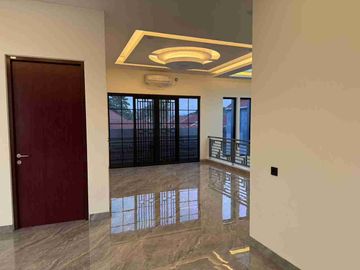 Jual Rumah 2 Lantai Baru Di Padma Boulevard, Graha Padma Semarang