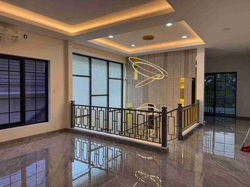 Jual Rumah 2 Lantai Baru Di Padma Boulevard, Graha Padma Semarang