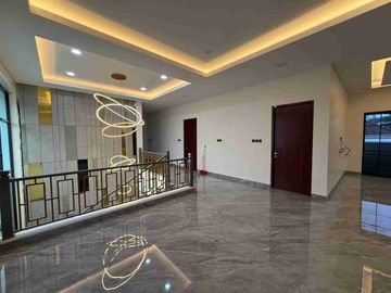 Jual Rumah 2 Lantai Baru Di Padma Boulevard, Graha Padma Semarang