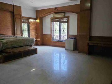 Villa Hook Polonia Komplek Malibu Indah