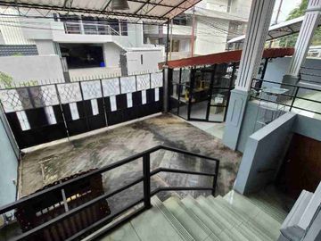 rumah cocok untuk usaha radio dalam dekat pondok indah