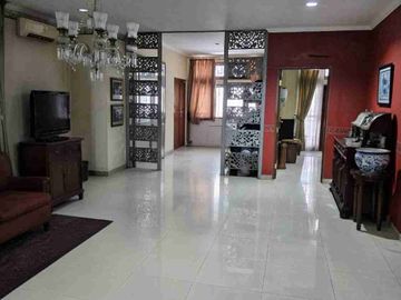 rumah cocok untuk usaha radio dalam dekat pondok indah