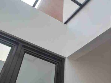 JUAL RUMAH READY SIAP HUNI TEMPAT STRATEGIS MATRAMAN JAKARTA TIMUR
