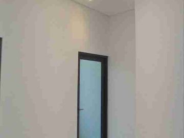 JUAL RUMAH READY SIAP HUNI TEMPAT STRATEGIS MATRAMAN JAKARTA TIMUR
