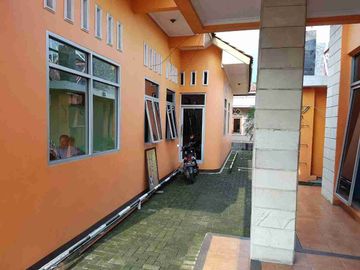 Di jual cepat  rumah cantik Siap Huni  di Boulevard Citra Grand