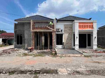 RUMAH STRATEGIS DEKAT MALL MANHATTAN MALL MEDAN KOTA