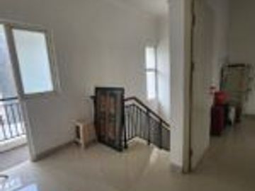 Jual Murah 2 Lantai di Cluster Lamonte Monte Torena Grand Wisata