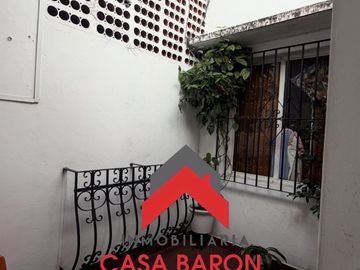 VENTA CASA MENDOZA AL 500 IDEAL PARA VIVIR O REMODELAR