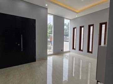 rumah bagus jln strategi Joglo Jakarta Barat