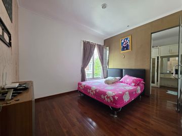 Rumah disewakan di serenade lake gading serpong ukuran luas dan siap huni
