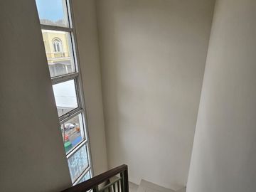 Rumah disewakan di samara gading serpong siap huni baru renovasi