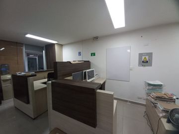 ARRIENDO OFICINA EDIFICIO OMNICENTRO PISO 2 OF 207