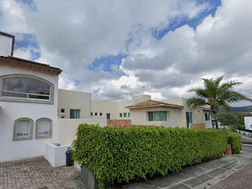 CASA EN JURIQUILLA , QUERETARO!!!