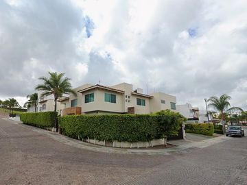 CASA EN JURIQUILLA , QUERETARO!!!