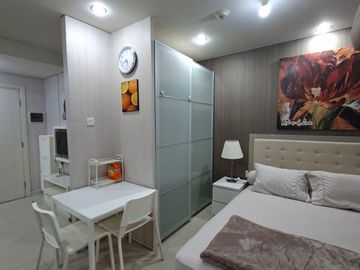 1BR Furnished Apartemen Madison Park - Mall Central Park