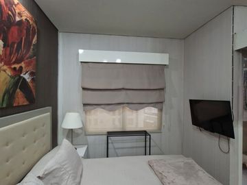 1BR Furnished Apartemen Madison Park - Mall Central Park