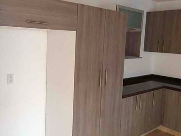 CASA EN RENTA EN FRACC LA MARINA con acceso directo al parque Metropolitano