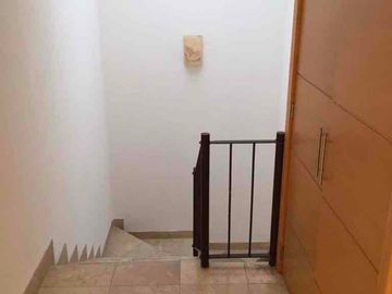 CASA EN RENTA EN FRACC LA MARINA con acceso directo al parque Metropolitano