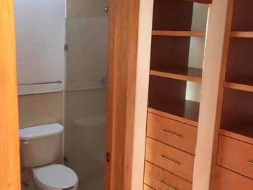 CASA EN RENTA EN FRACC LA MARINA con acceso directo al parque Metropolitano