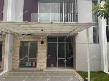 Rumah Siap Huni di Kawasan Modern PIK 2
