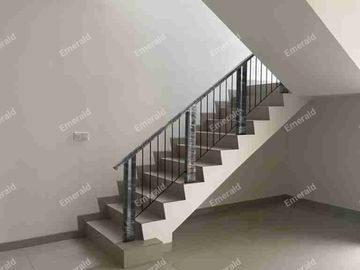 Rumah Siap Huni di Kawasan Modern PIK 2
