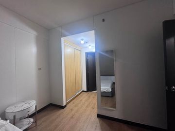 1 Bedroom with Balcony One Serendra Condo For Rent Bgc Taguig