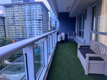 1 Bedroom with Balcony One Serendra Condo For Rent Bgc Taguig