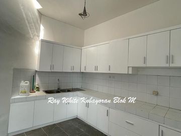 Exclusive Modern Townhouse Benda Atas, close to Kemang Area, Jakarta