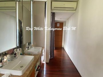 Exclusive Modern Townhouse Benda Atas, close to Kemang Area, Jakarta