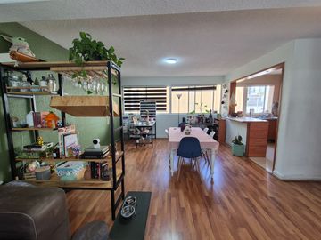 Departamento en venta en Del Valle 1er piso
