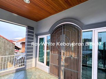 Rumah di Lokasi Strategis di Jakarta Selatan