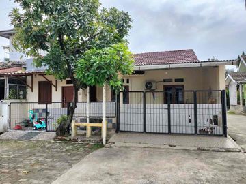 Rumah 1 lantai dalam perumahan pamulang elok dengan kawasan asri dan strategis