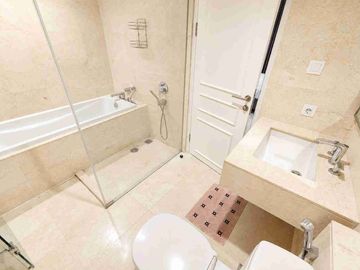Ciputra world 2, Residence Tower