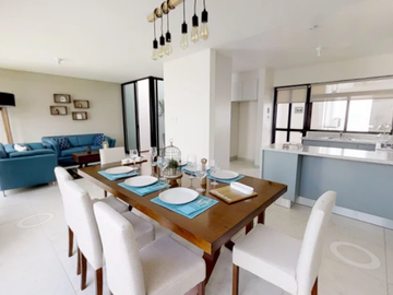 casa en venta en privada por bosques de las flores pozos Zona Industrial Slp