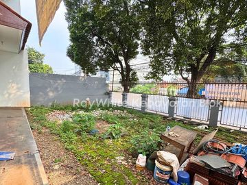 Rumah Duren Sawit