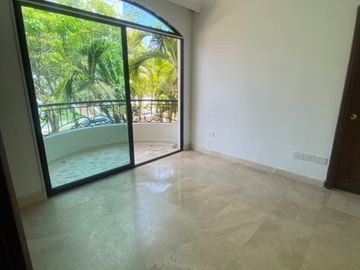 ARRIENDO CASA GRANDE CON PISCINA INTERNA EN RIOMAR