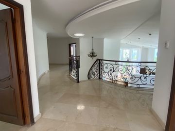 ARRIENDO CASA GRANDE CON PISCINA INTERNA EN RIOMAR