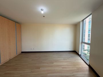 Rent to Own 2 Bedroom Condo For Sale in Venice Luxury Residences Tower Fiorenzo McKinley Hill Taguig