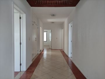 CASA EN CONDOMINIO EN LOMAS DE CORTES