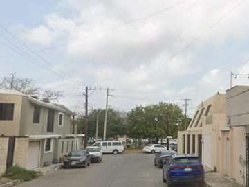 CASA EN CIUDAD MADERO TAMAULIPAS, MUY AMPLIA, ACABADOS DE LUJO, CUENTA CON TODOS LOS SERVICIOS Y AMENIDADES