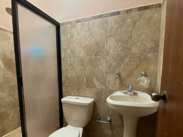 CASA EN CIUDAD MADERO TAMAULIPAS, MUY AMPLIA, ACABADOS DE LUJO, CUENTA CON TODOS LOS SERVICIOS Y AMENIDADES