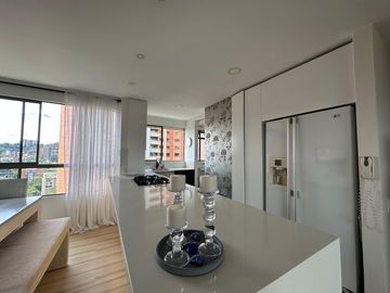 Apartamento Amoblado en Venta en Tesoro, Poblado Medellín Antioquia